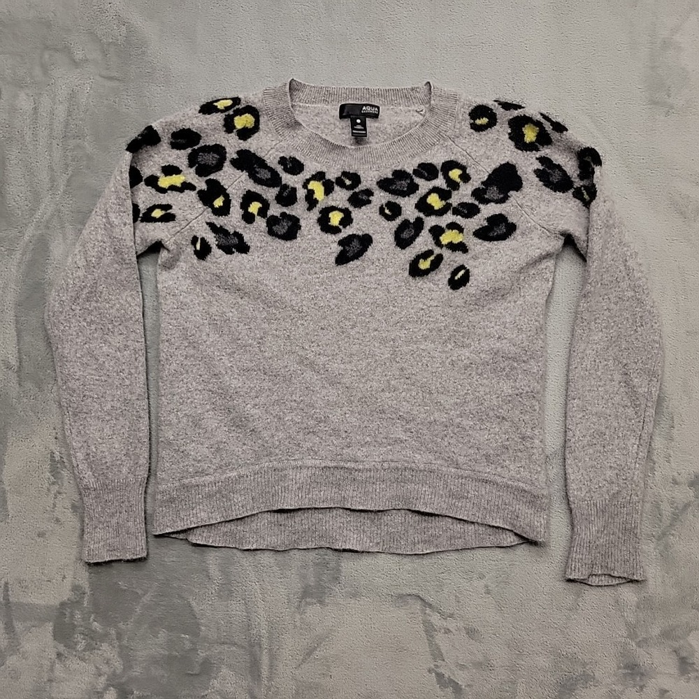Aqua Cashmere Sweater Womens Small Gray Leopard Print Crew Neck Pullover
